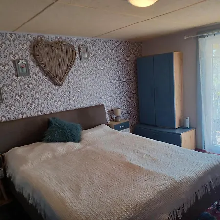 Hébergement de vacances Bella Nyaralo Siofok-szabadifuerdon Privat Jakuzzi *